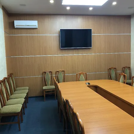 Hotel Druzhba 3*