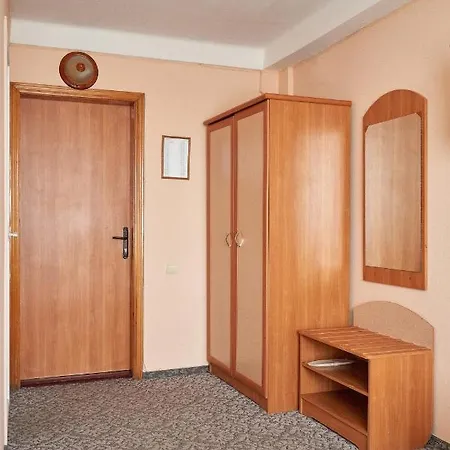 Hotel Druzhba 3*