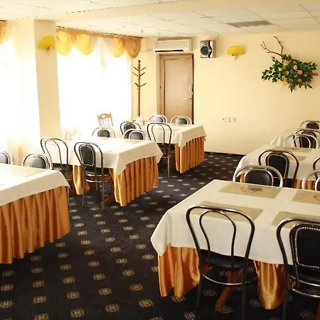 Druzhba Hotel 3*