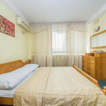Druzhba 3*