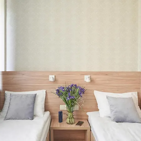 Druzhba Hotel