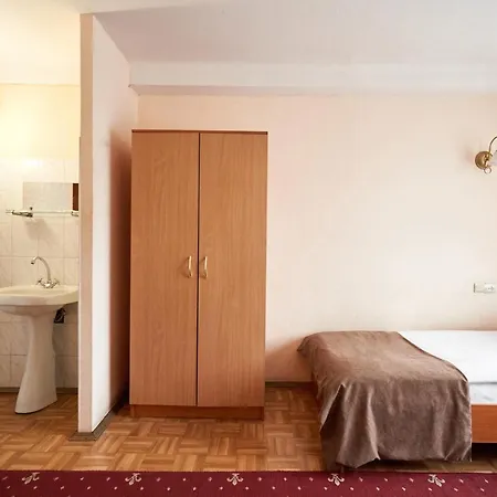 Hotel Druzhba 3*