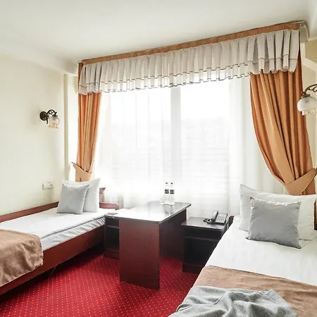 Hotel Druzhba 3*